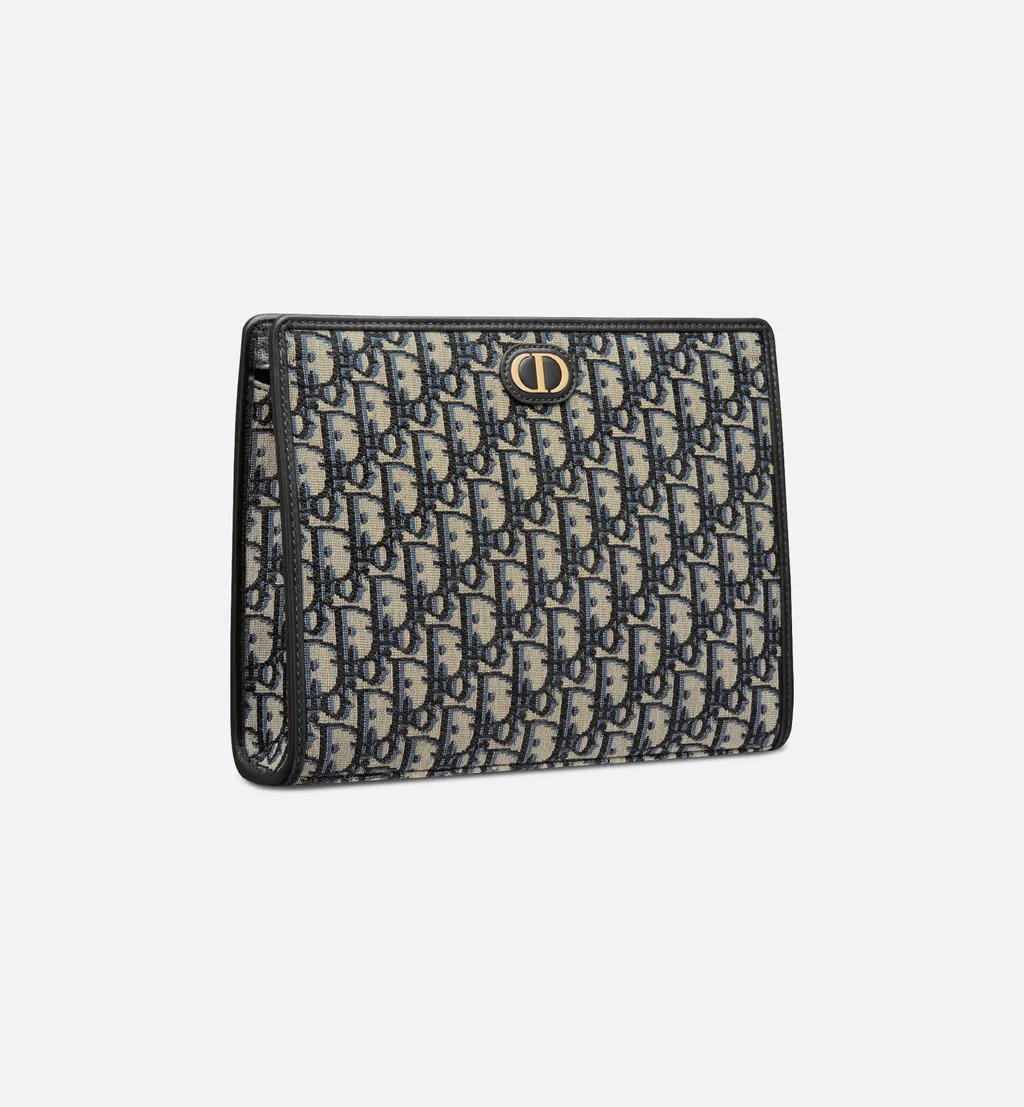 30 Montaigne Dea Pouch