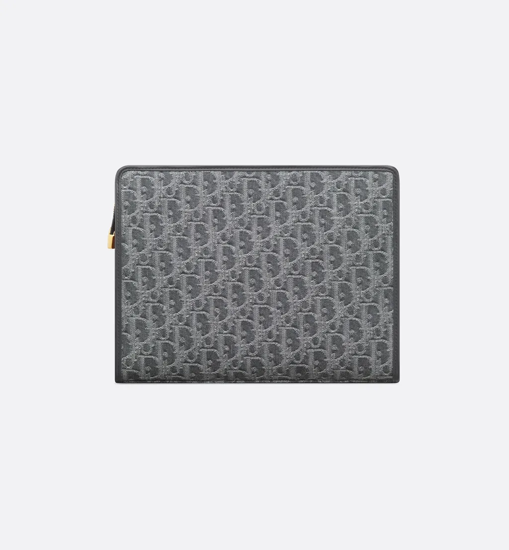 30 Montaigne Dea Pouch