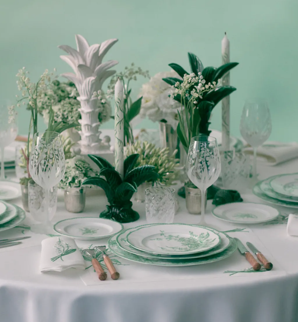Embroidered Placemat And Napkin Set