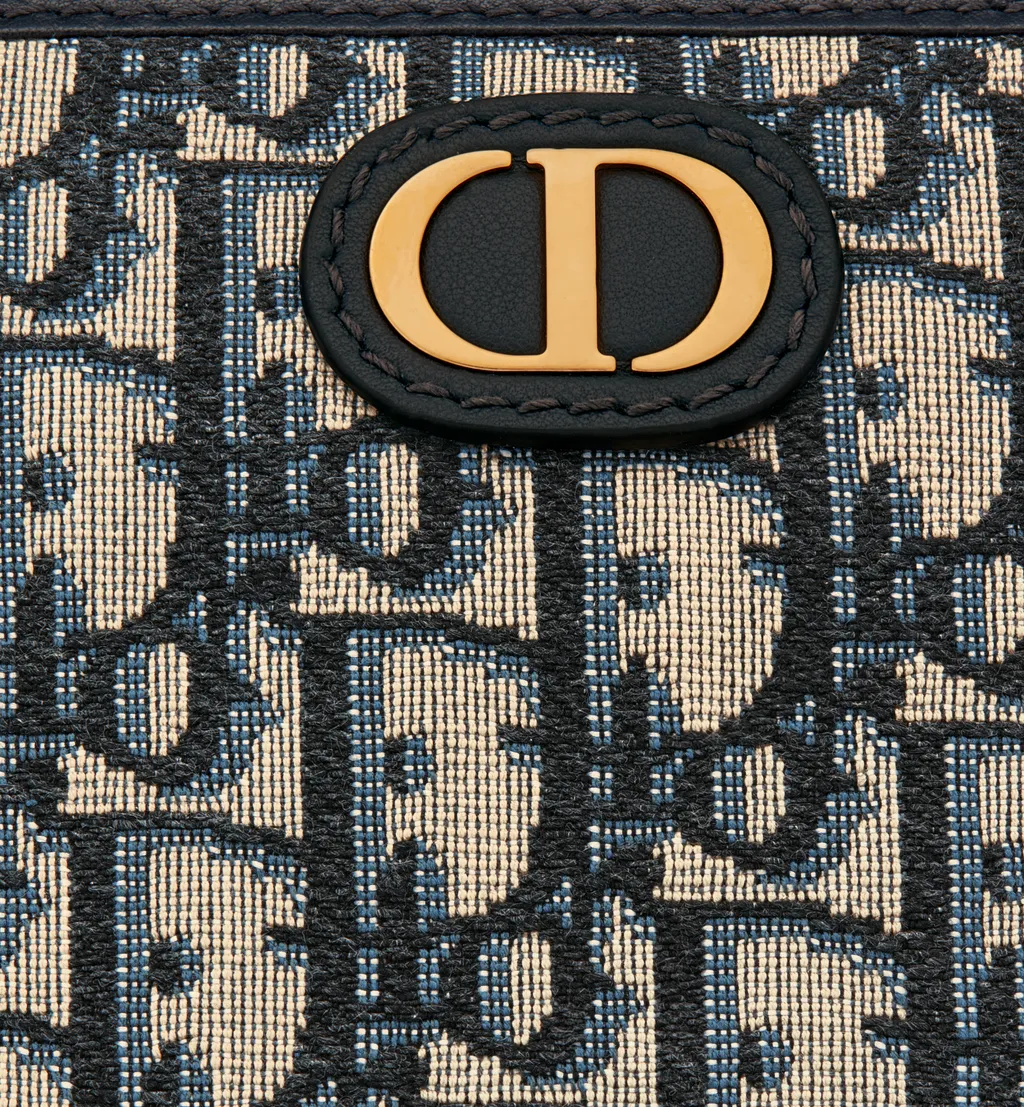 30 Montaigne Aphrodite Pouch