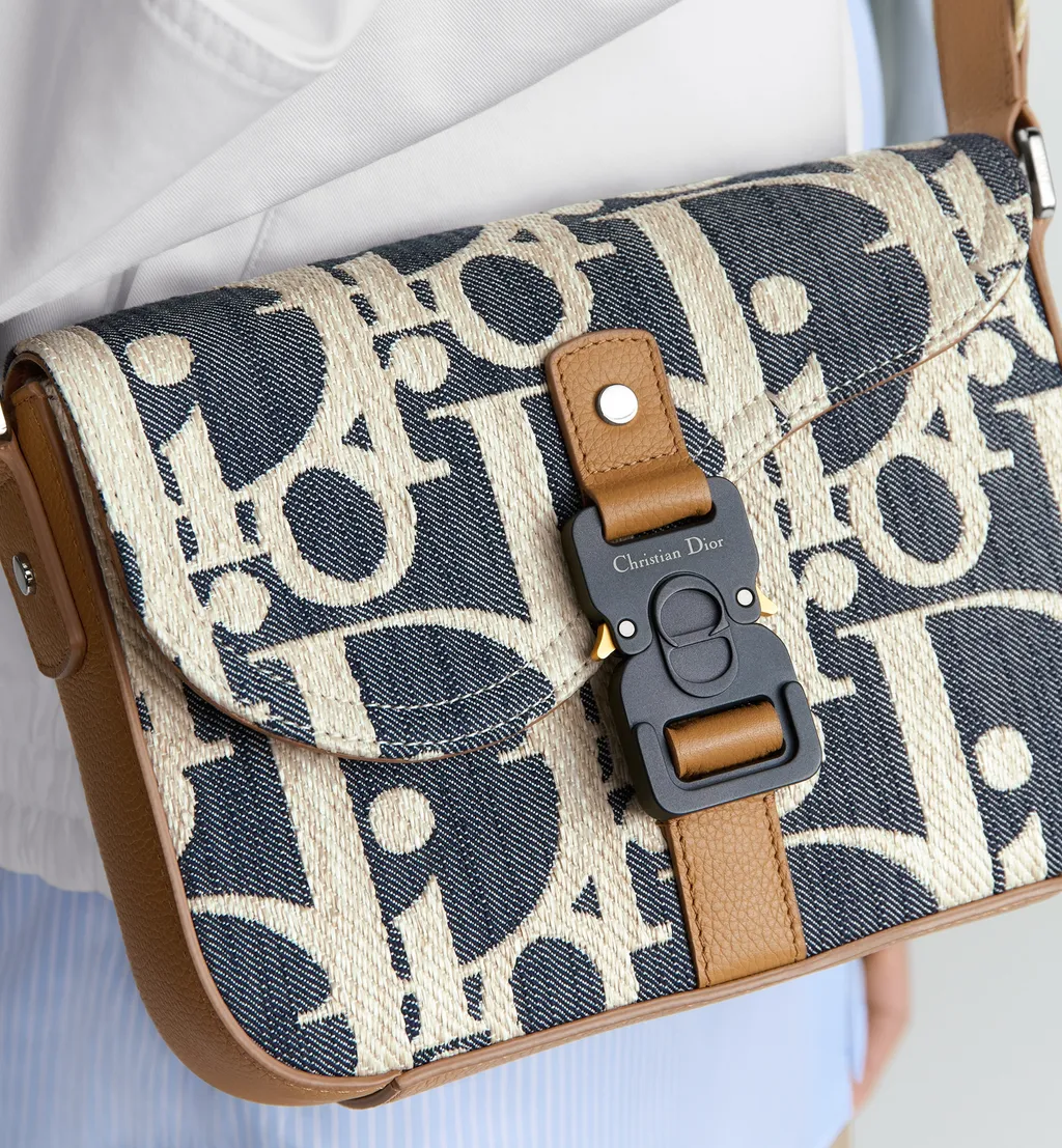 Saddle Messenger Bag