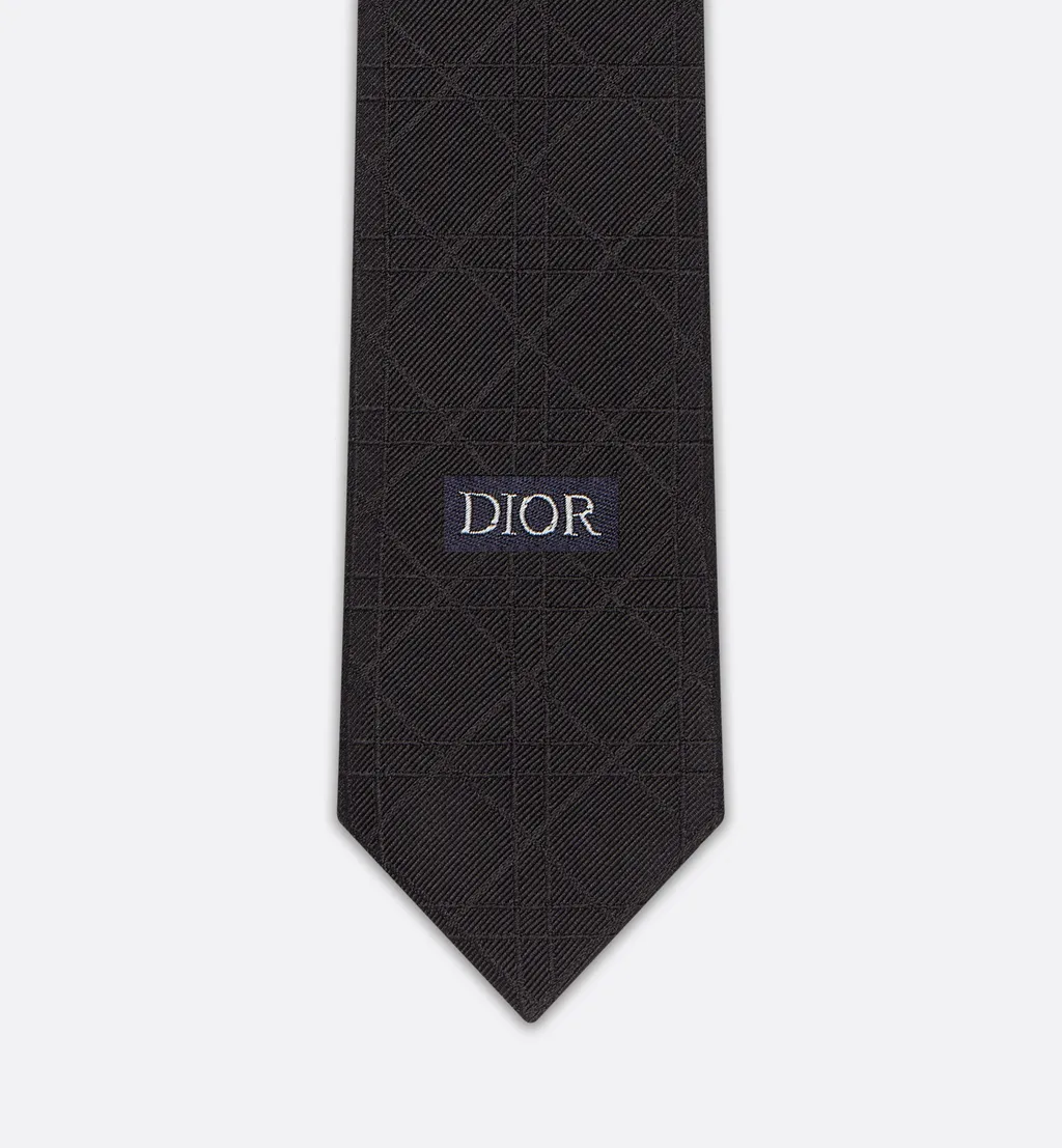 Cannage Tie