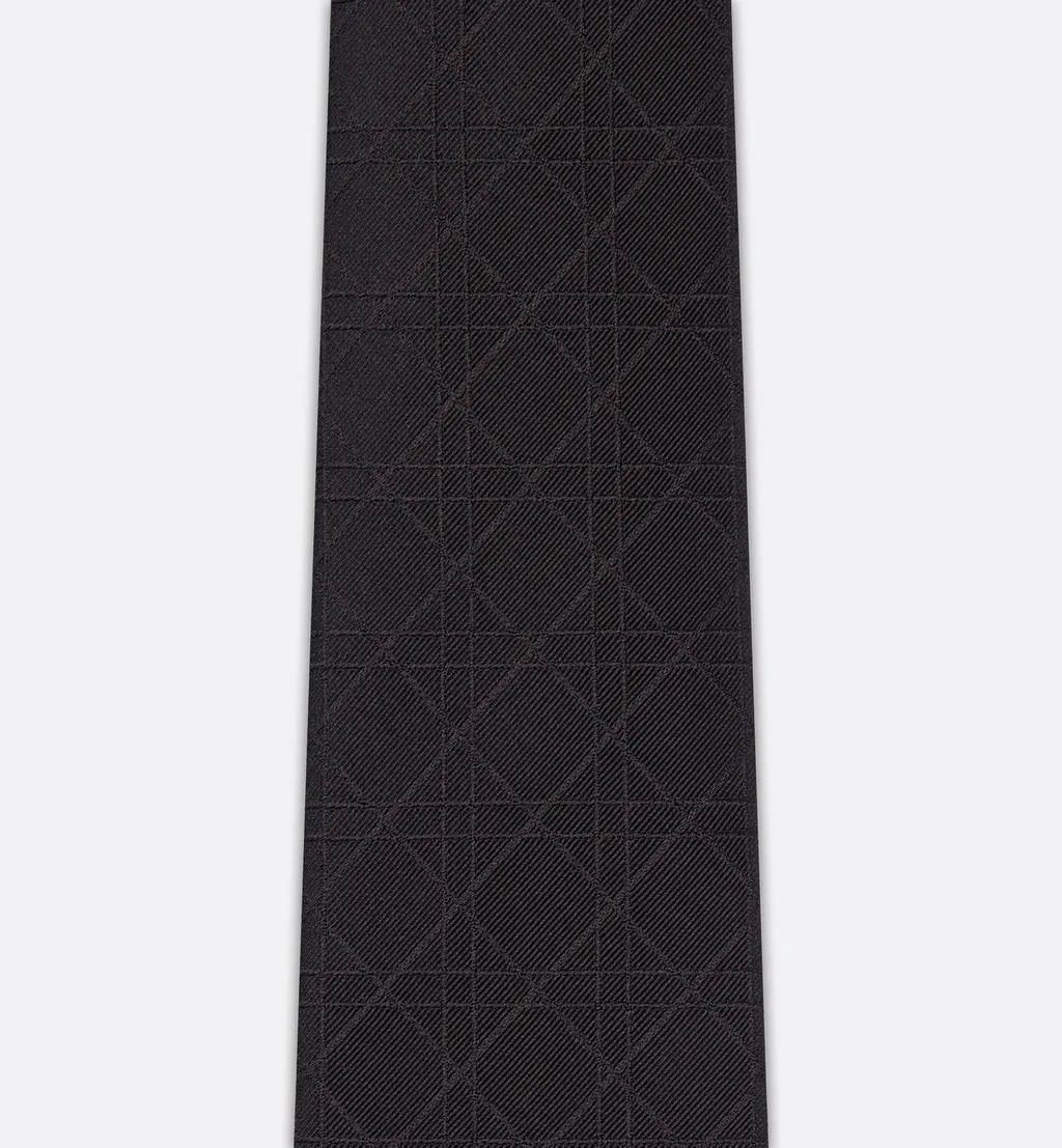 Cannage Tie