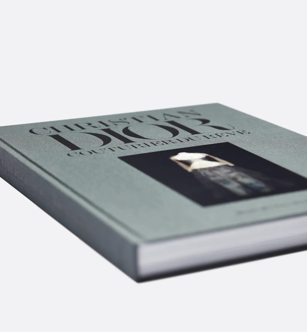 Book: Christian Dior – Couturier Du RÊVe