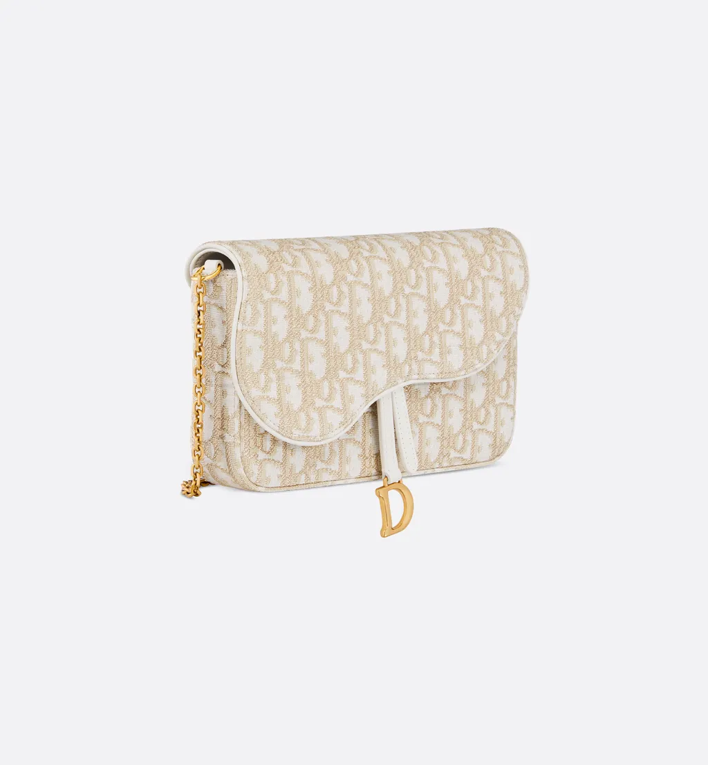 Medium Saddle Pouch With Chain