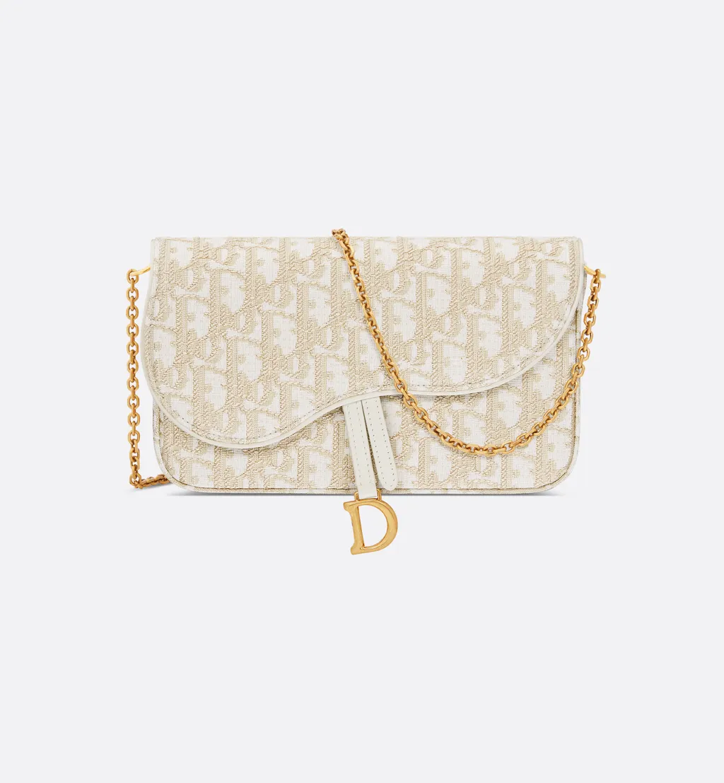 Medium Saddle Pouch With Chain