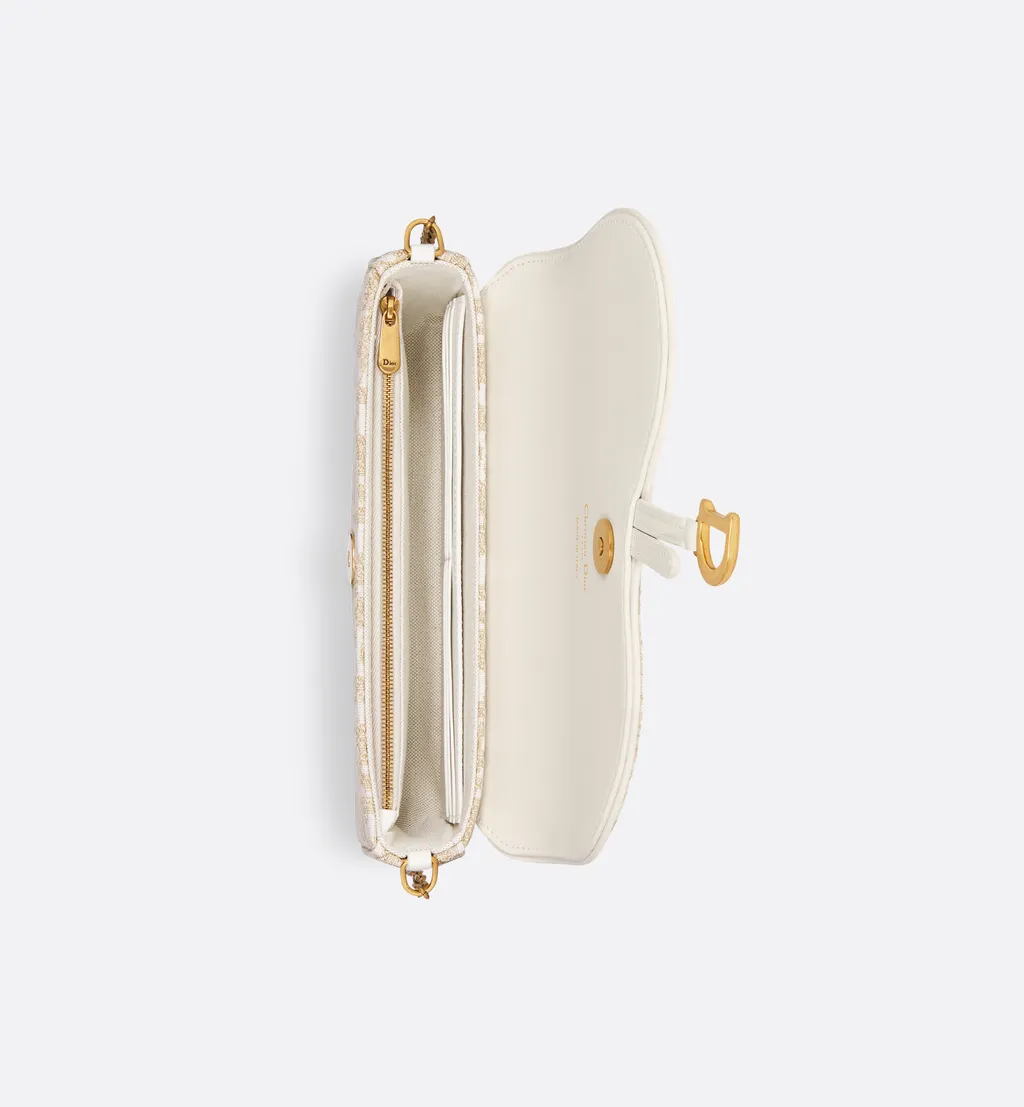 Medium Saddle Pouch With Chain