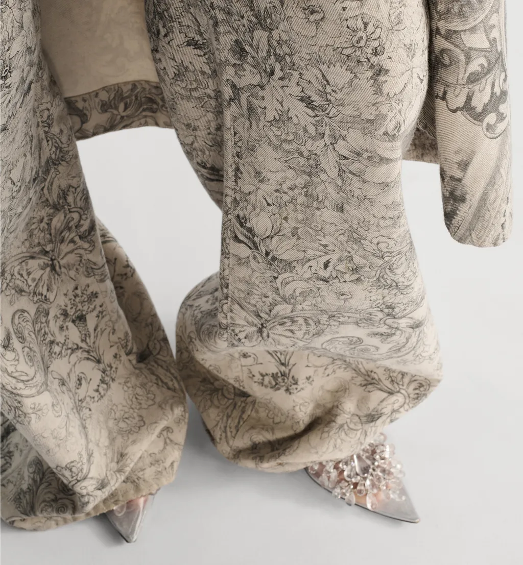 Flared Jeans