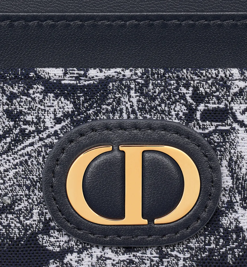 30 Montaigne Freesia Card Holder