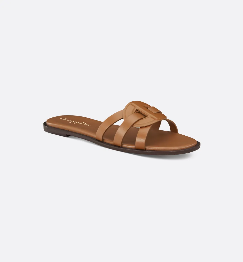 D-Club Slide