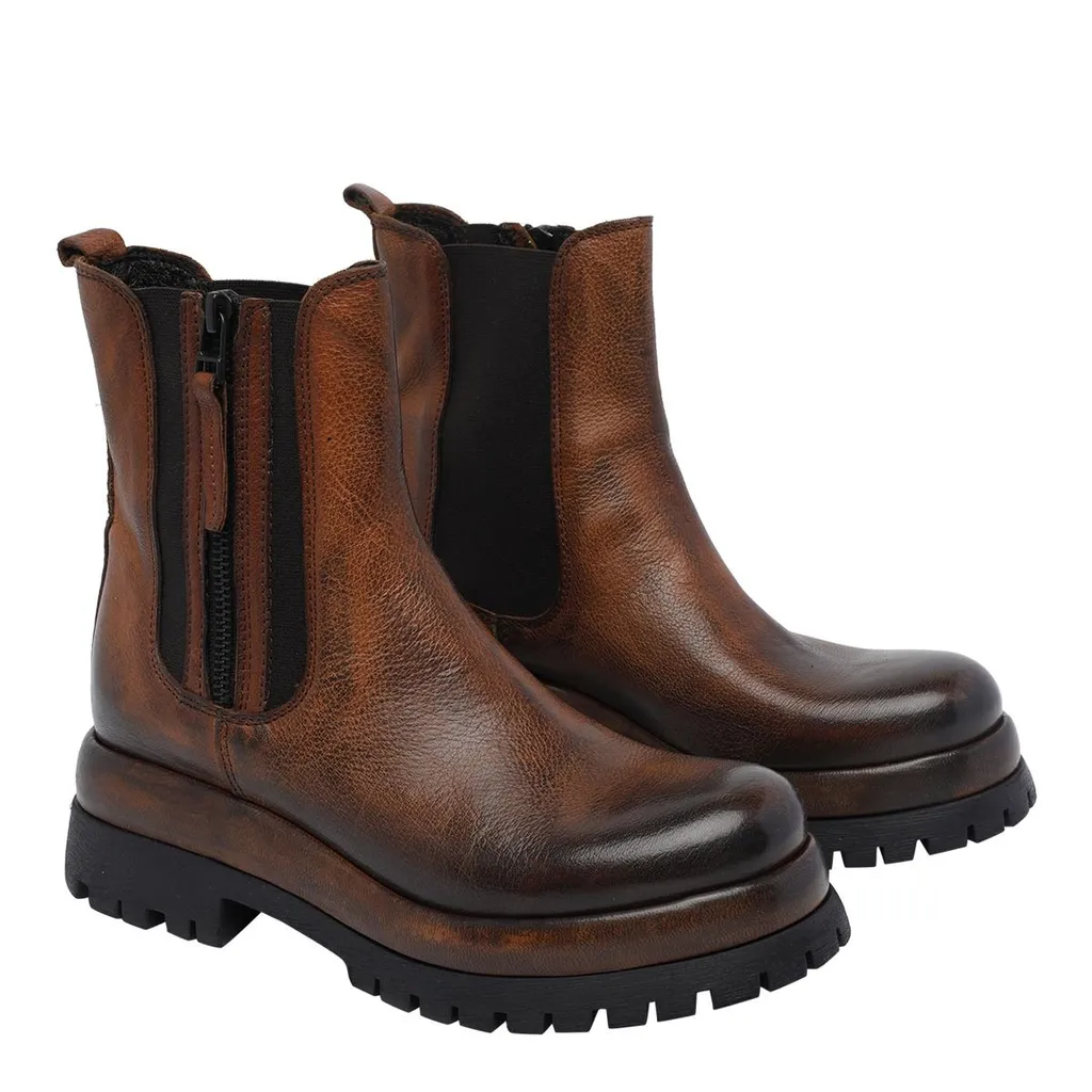 Pawelk's Round Toe Zip Boots