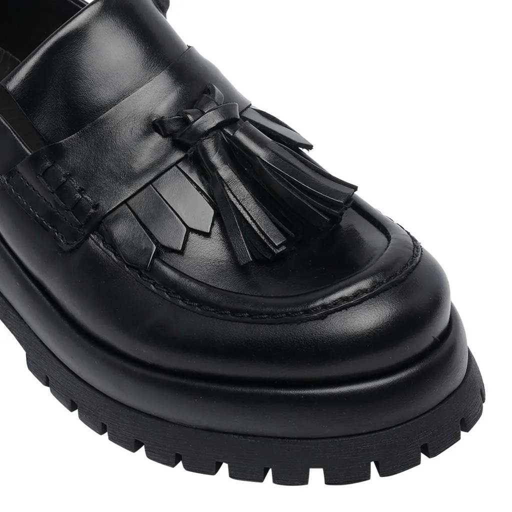 Pawelk's Tassel Platform Flat Shoes