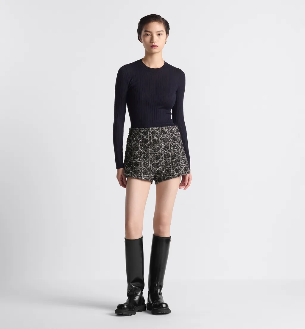 Macrocannage Shorts