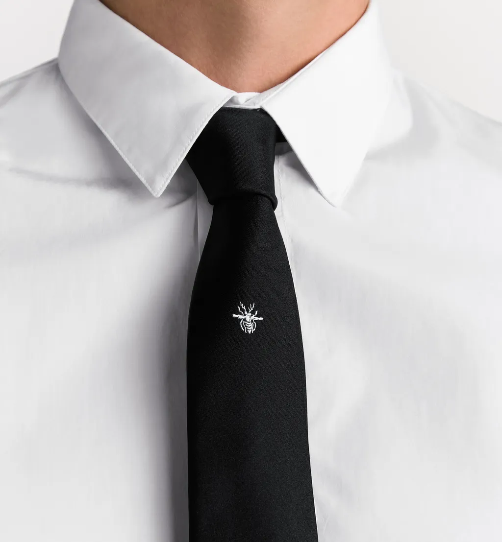 Tie With Bee Motif