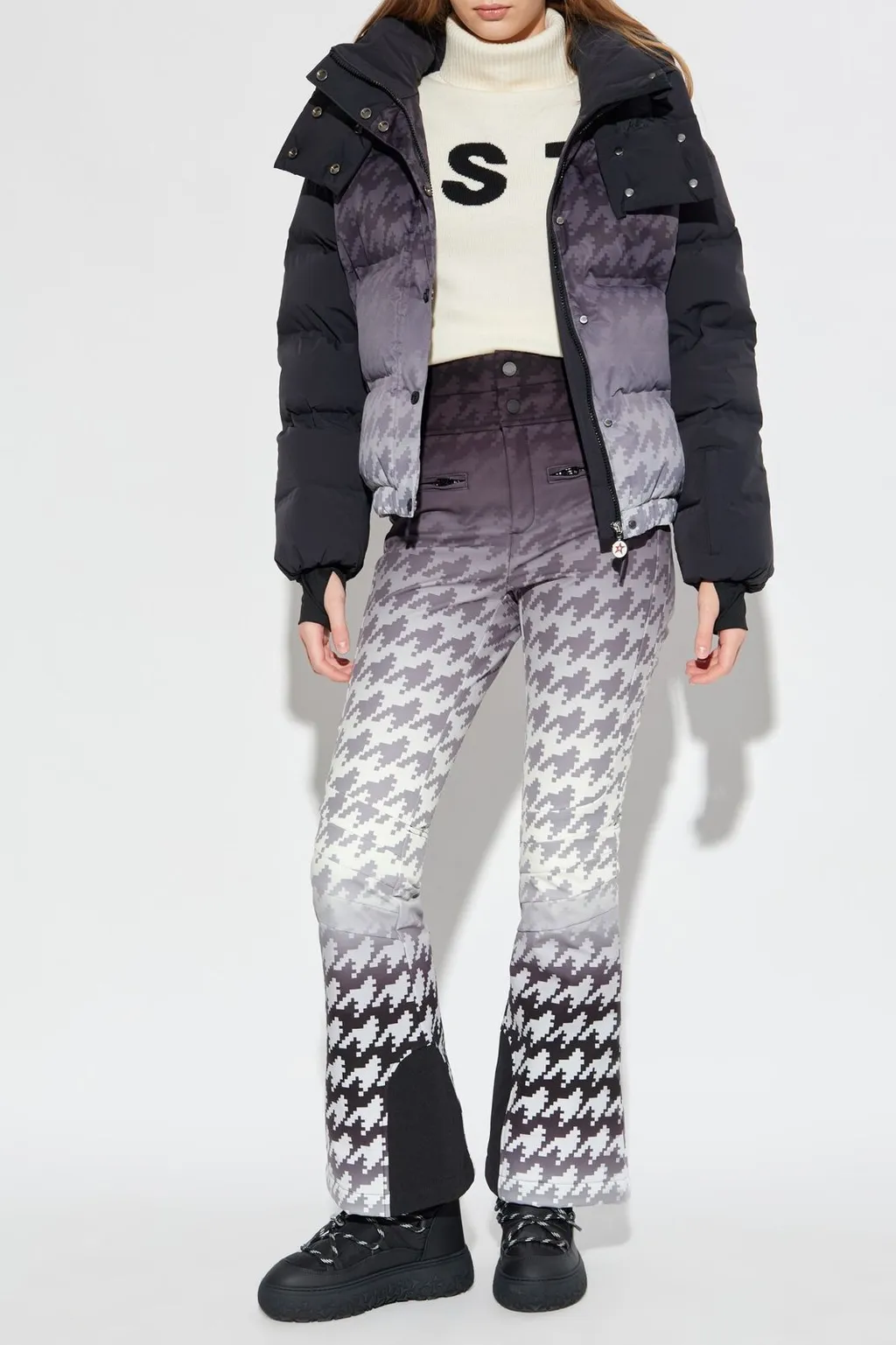 Perfect Moment Piste Turtleneck Knitwear