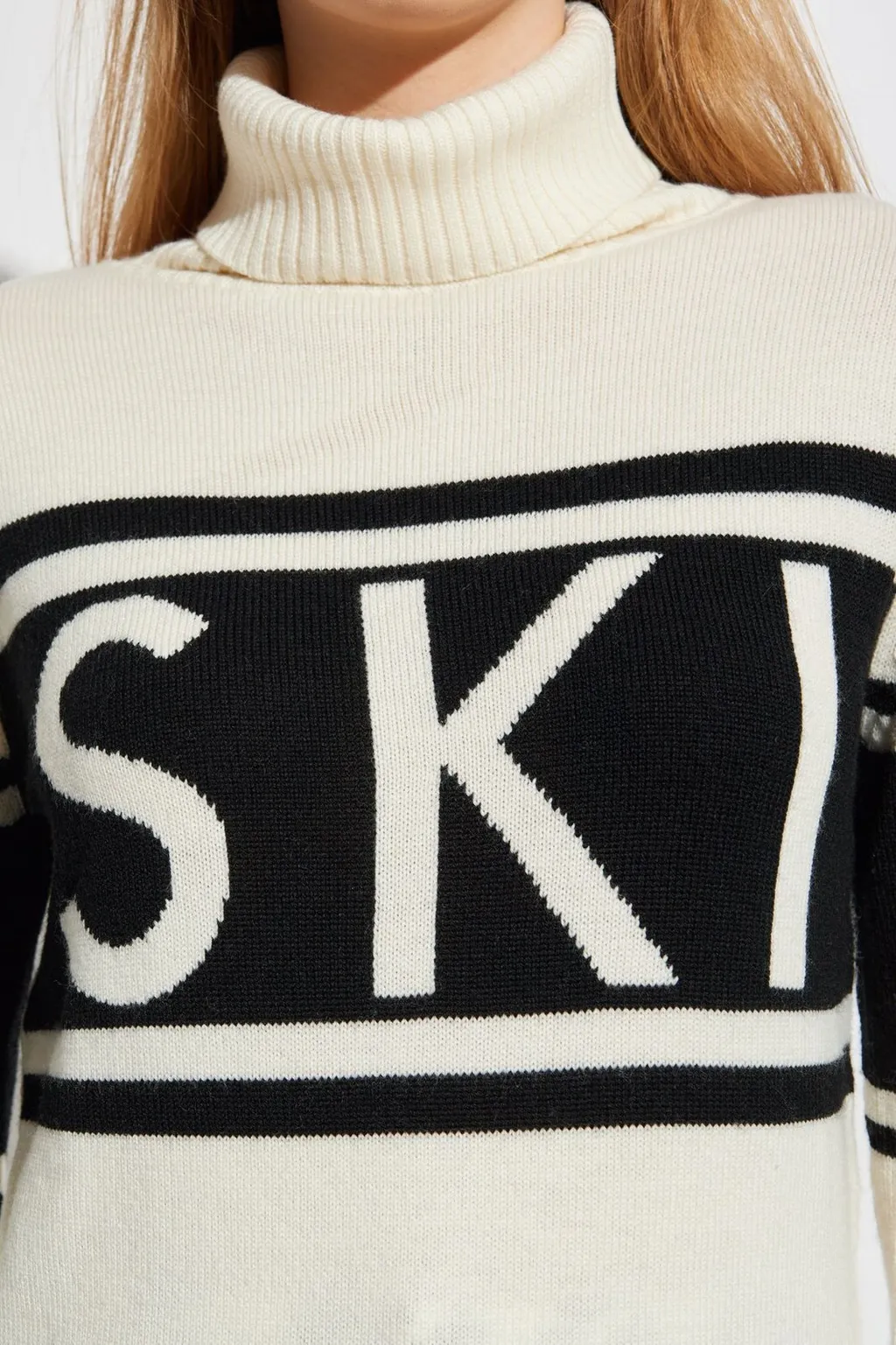 Perfect Moment Schild Turtleneck Sweater