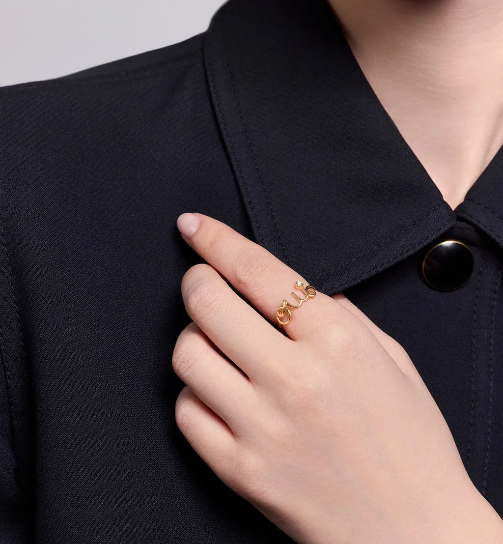 Dioramour Ring