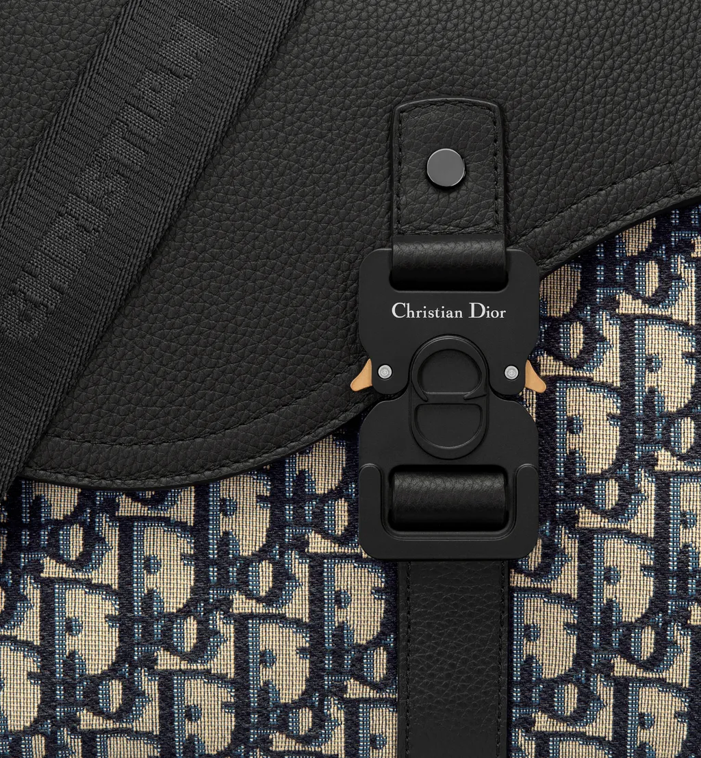 Medium Saddle Messenger Bag With Flap