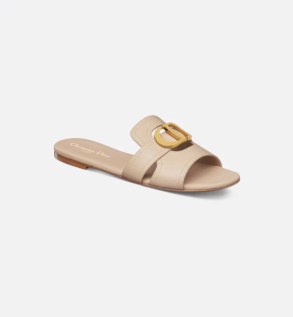 30 Montaigne Slide