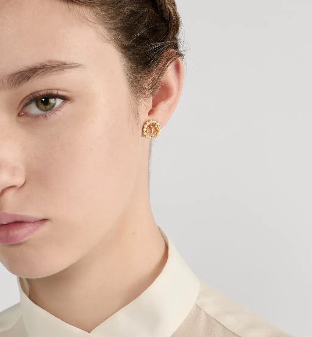 Petit Cd Circle Stud Earrings