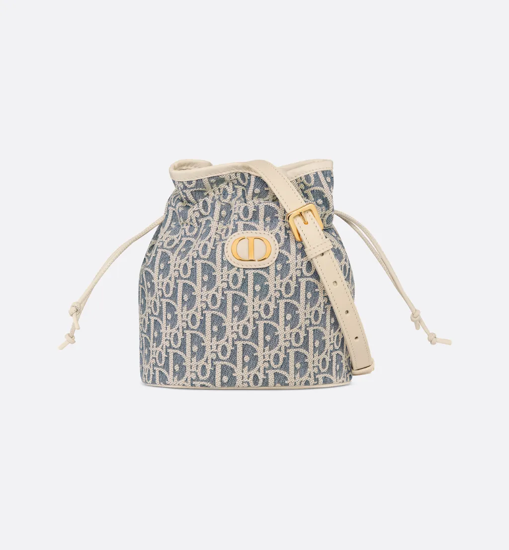 30 Montaigne Mini Bucket Bag With Drawstring