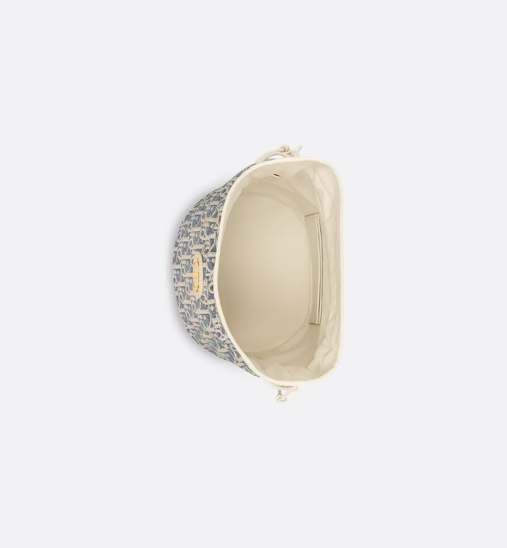 30 Montaigne Mini Bucket Bag With Drawstring