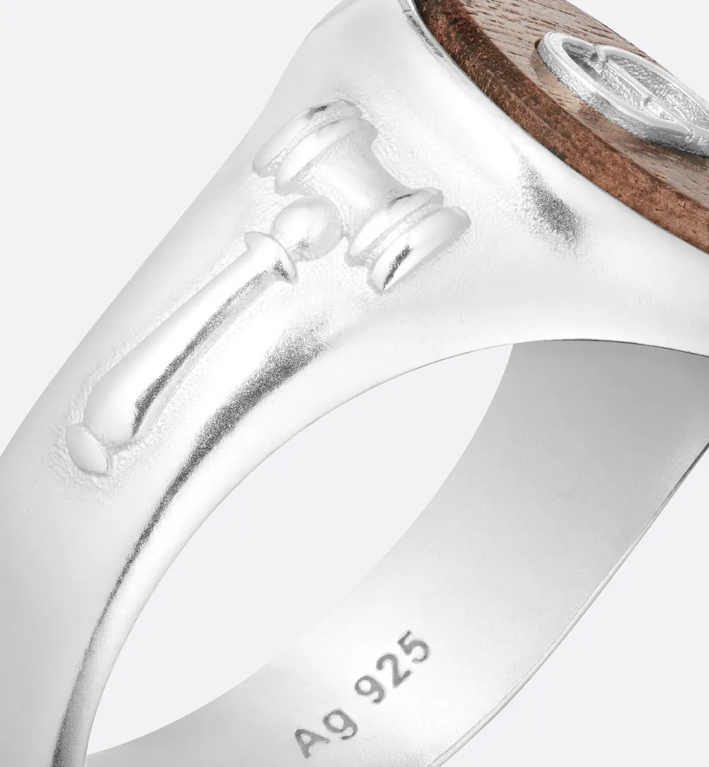 Knock On Wood Signet Ring
