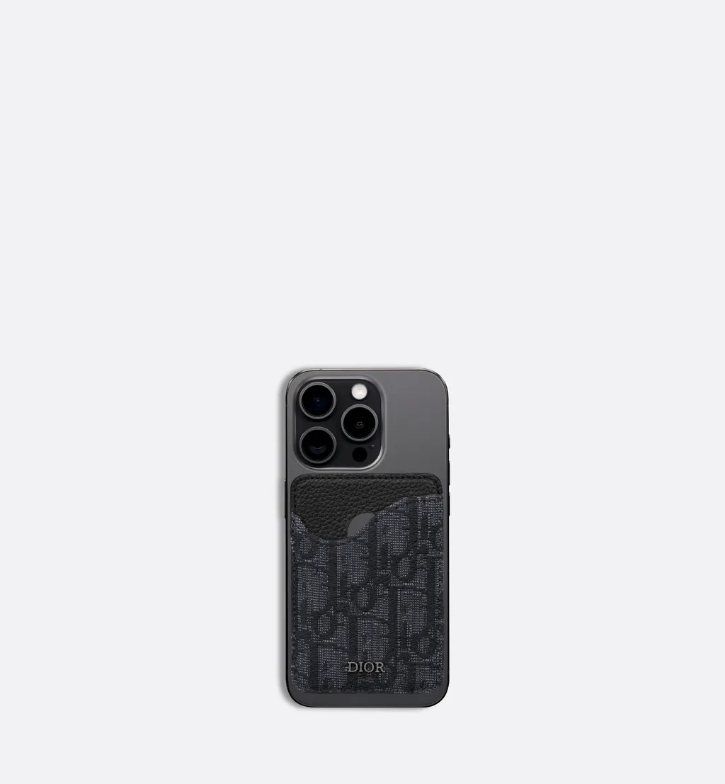 Saddle Magnetic Card Holder