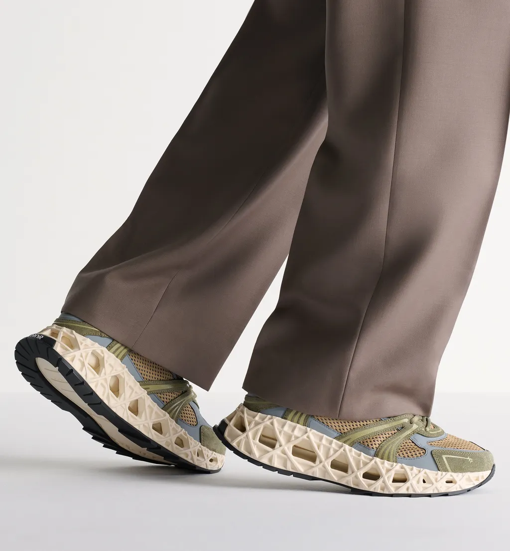 B35 Nxxt Sneaker