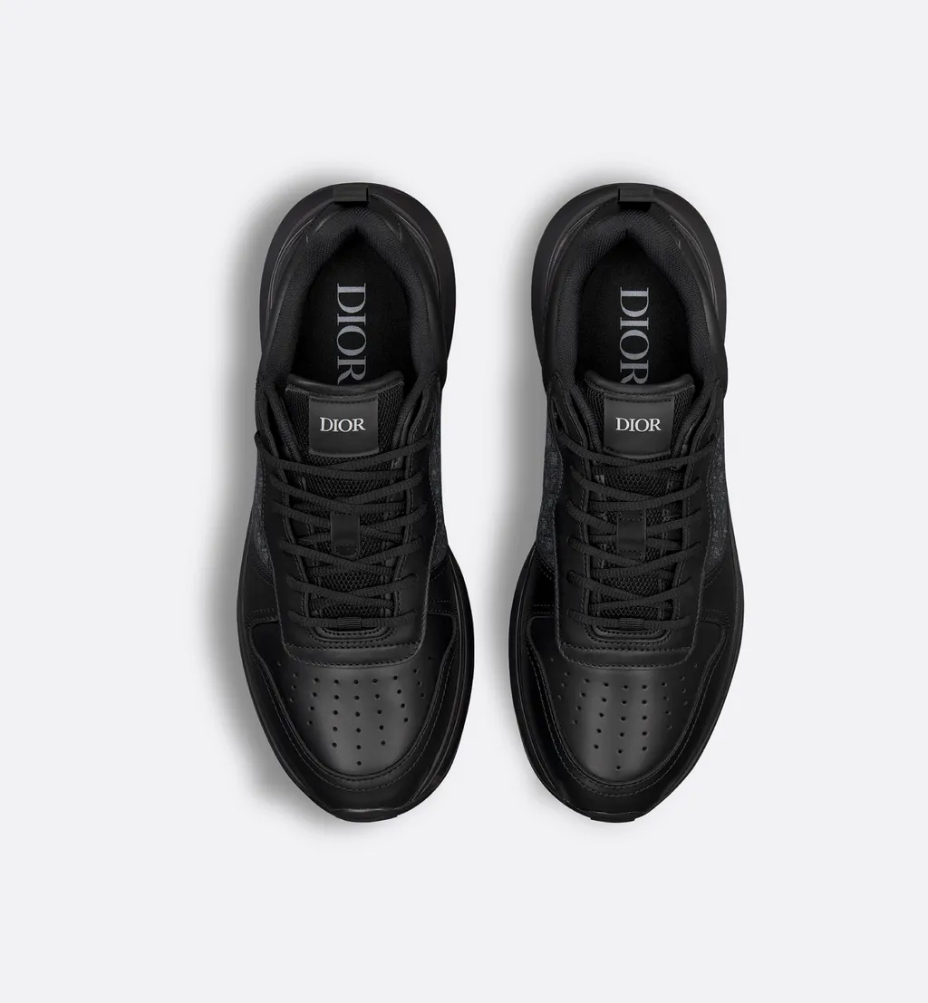 B25 Runner Sneaker