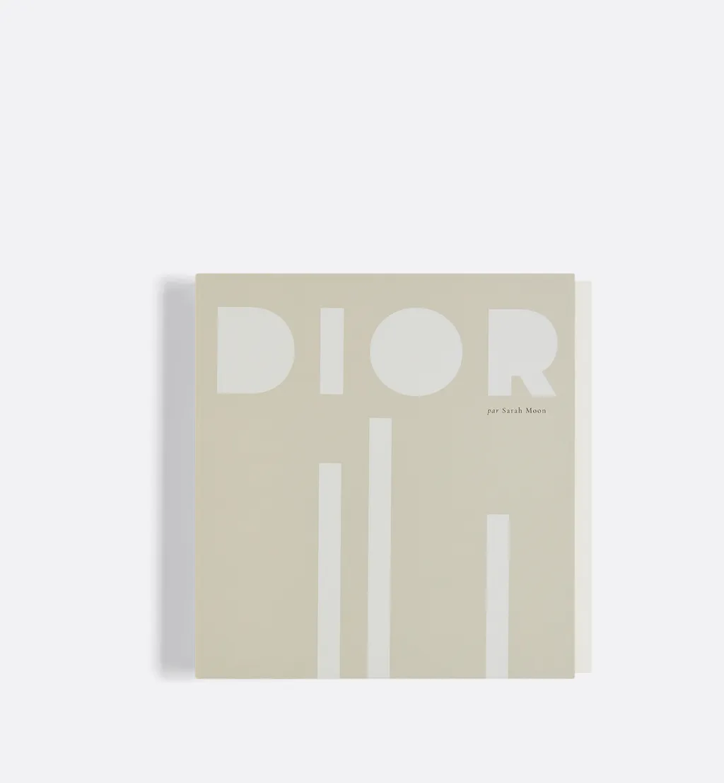 Book: Dior Par Sarah Moon