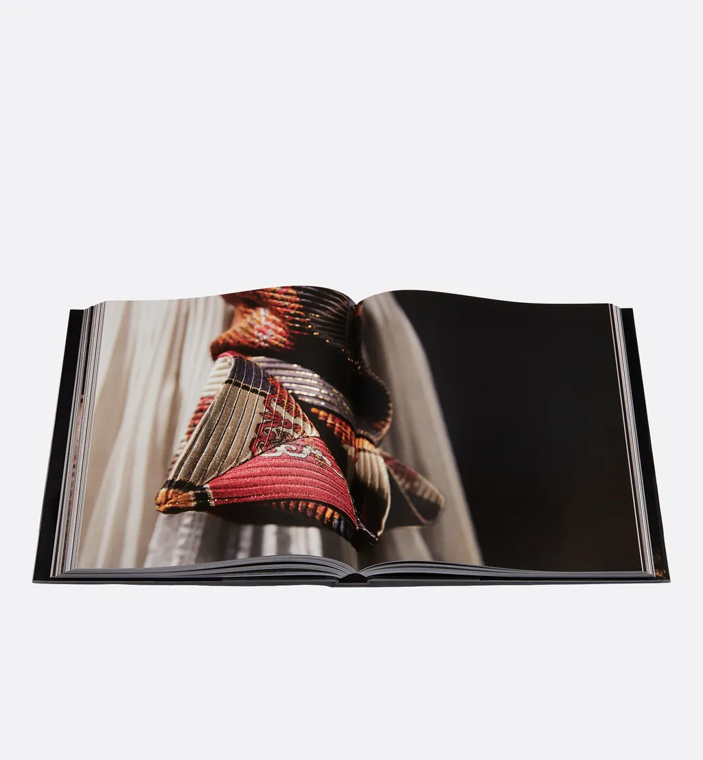 Book: Dior By Gianfranco Ferré