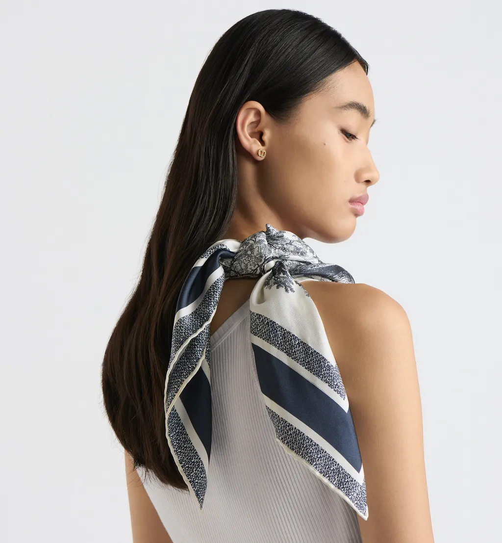 Toile De Jouy Sauvage 90 Square Scarf