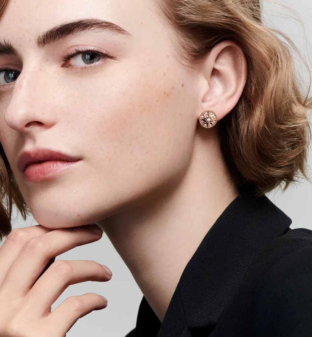 Rose Des Vents Single Earring