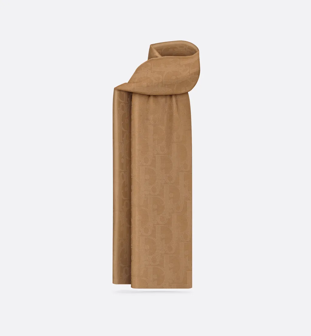 Dior Gravity Stole