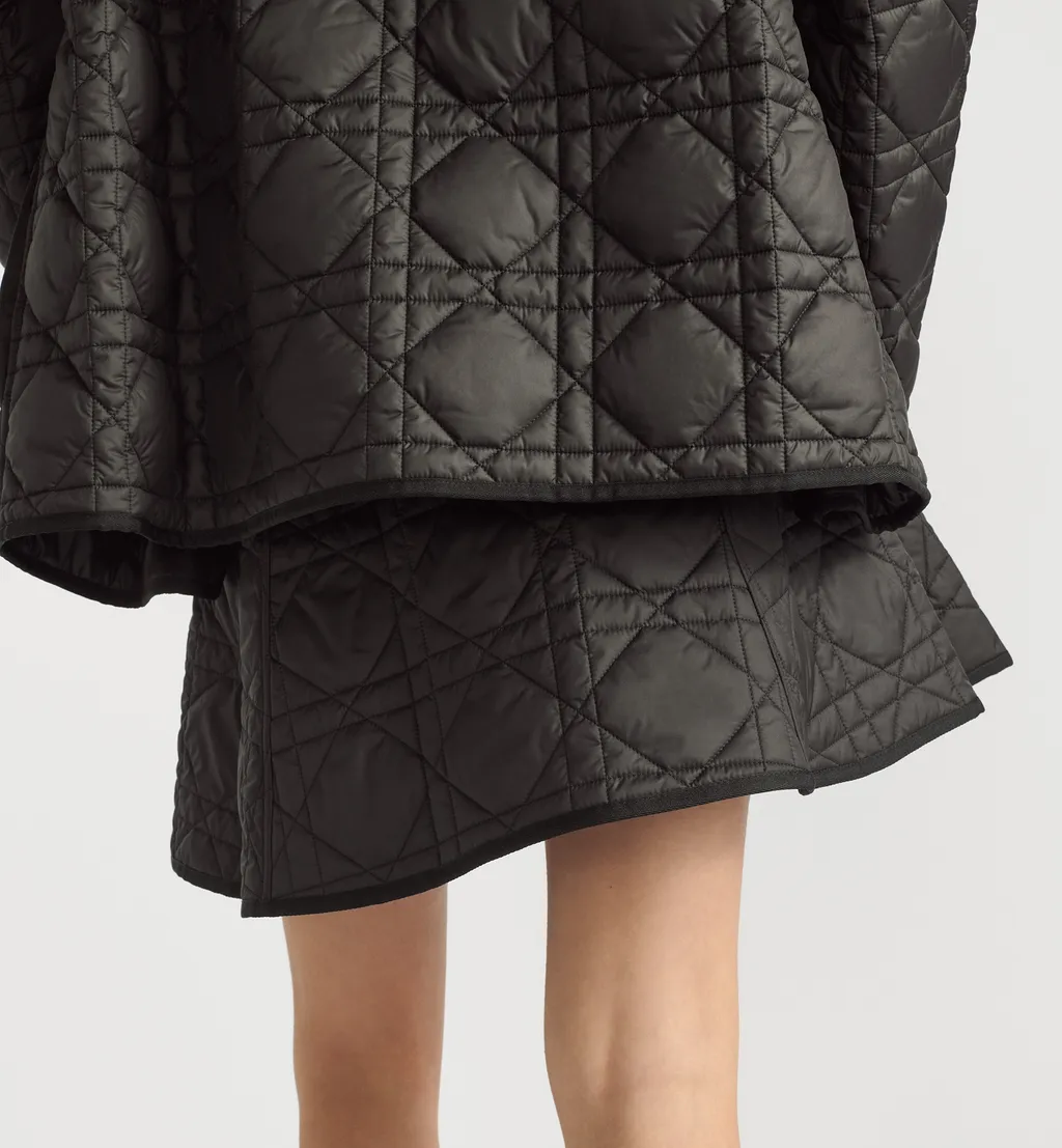 Macrocannage Jacket