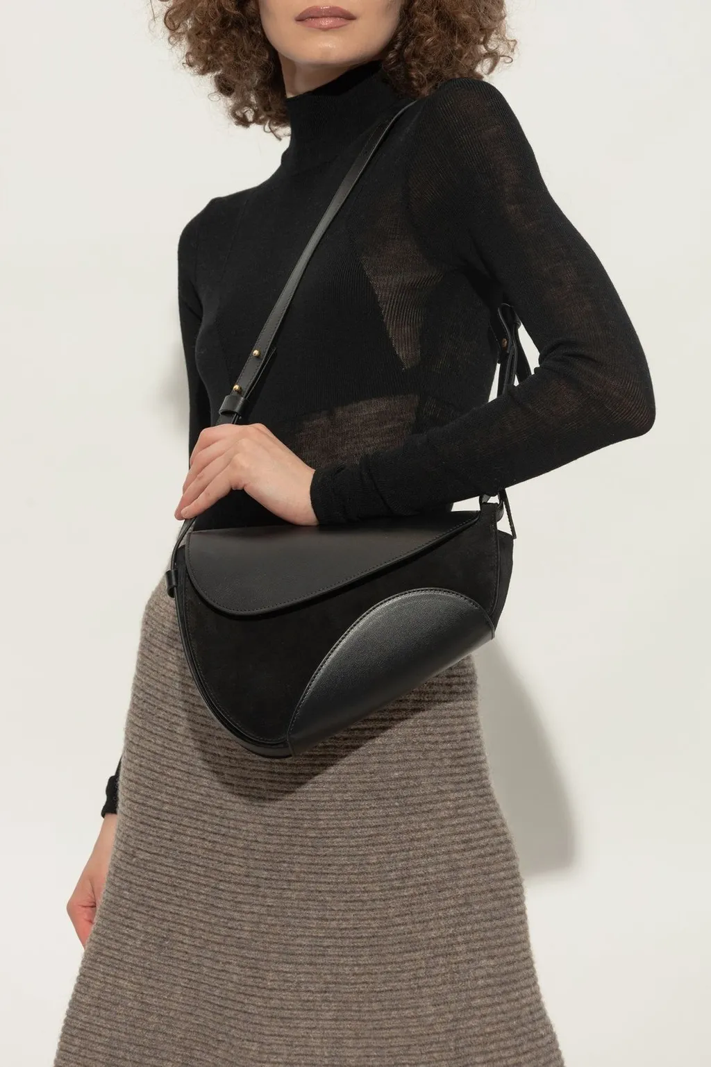 Neous Berenices Saddle Crossbody Bag