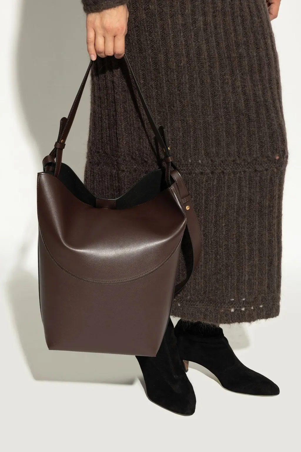 Neous Pavo 2.0 Shoulder Bag