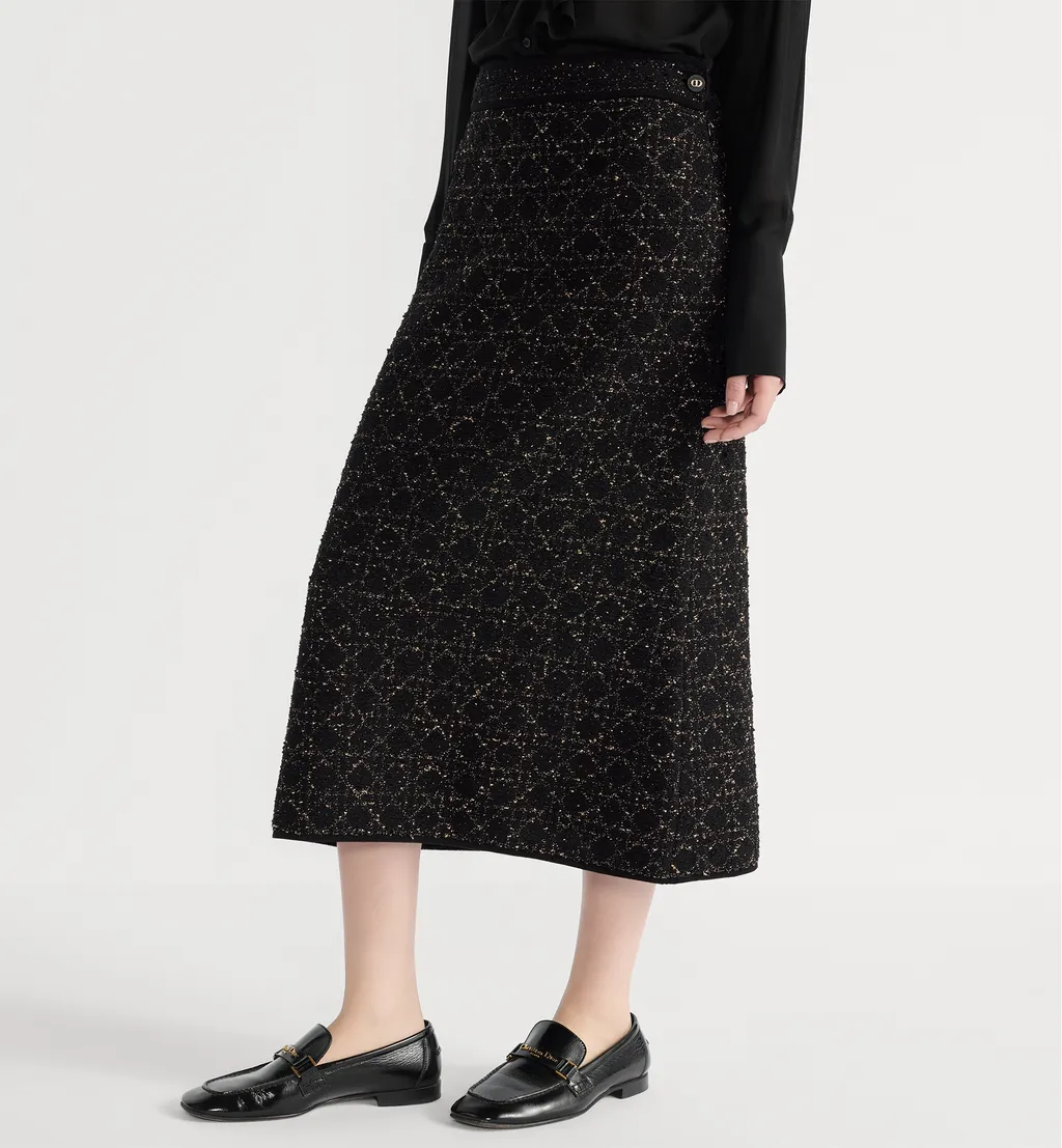 Mid-Length Macrocannage Straight Skirt