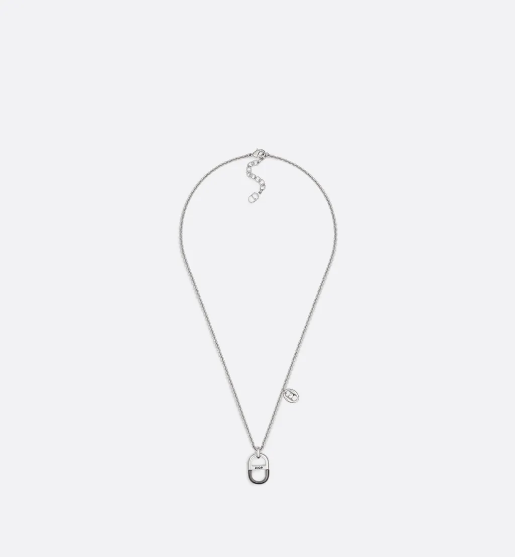 Dior 8 Pendant Necklace