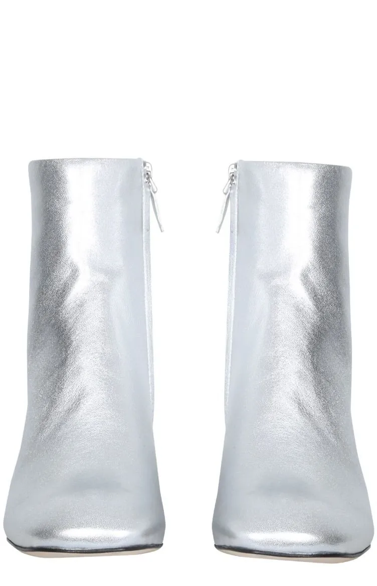 Nicholas Kirkwood Round Toe Crystal-Embellished Ankle Boots