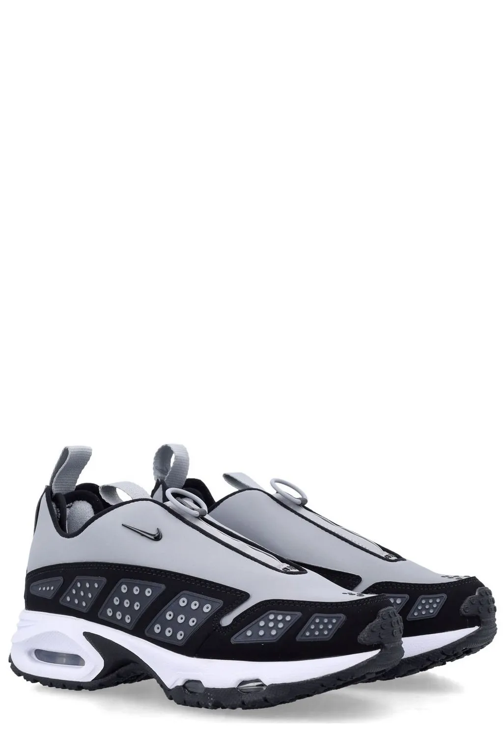 Nike	Air Max Sndr Eyelet Detailed Sneakers