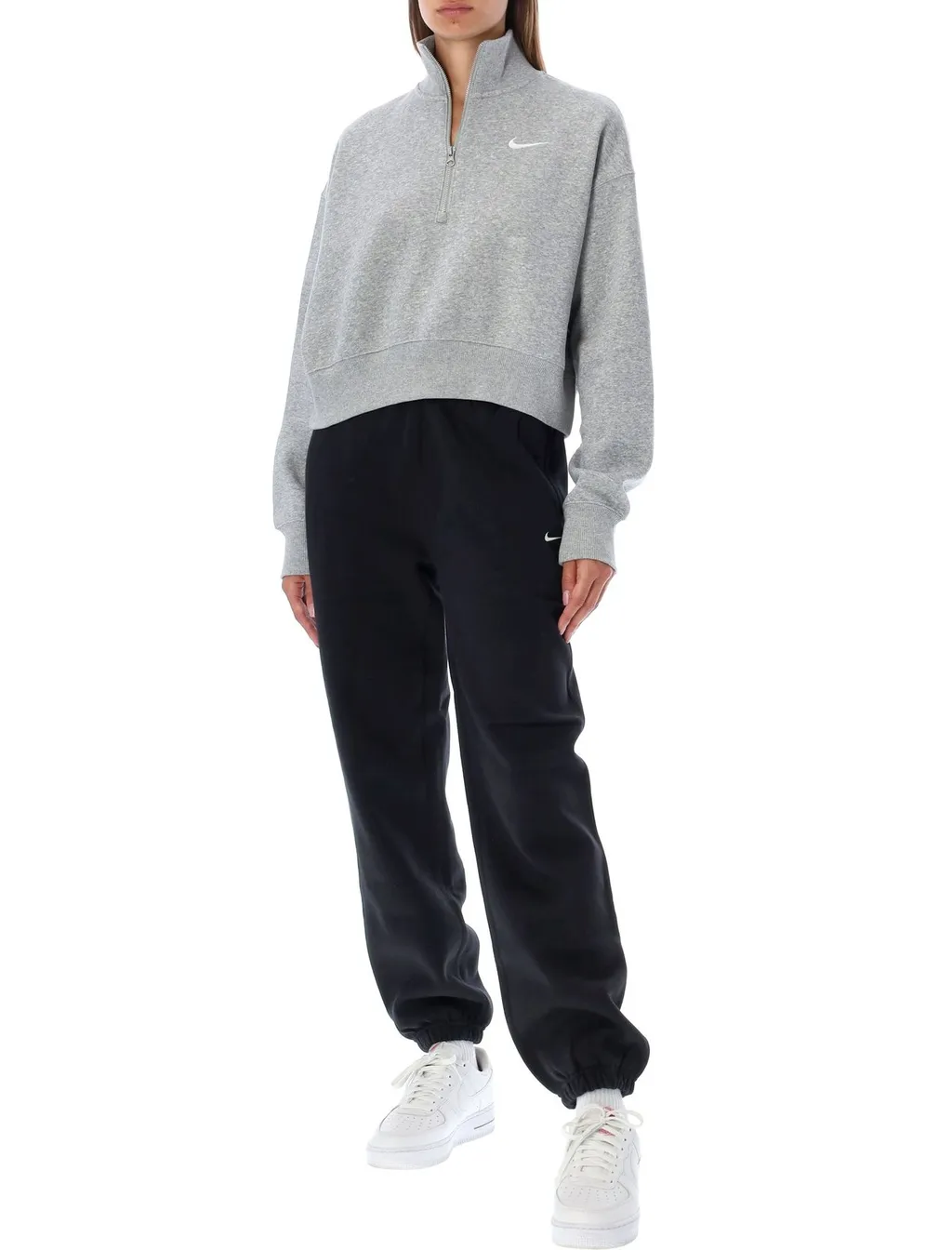 Nike Logo Detailed Long-Sleeved Hoodie