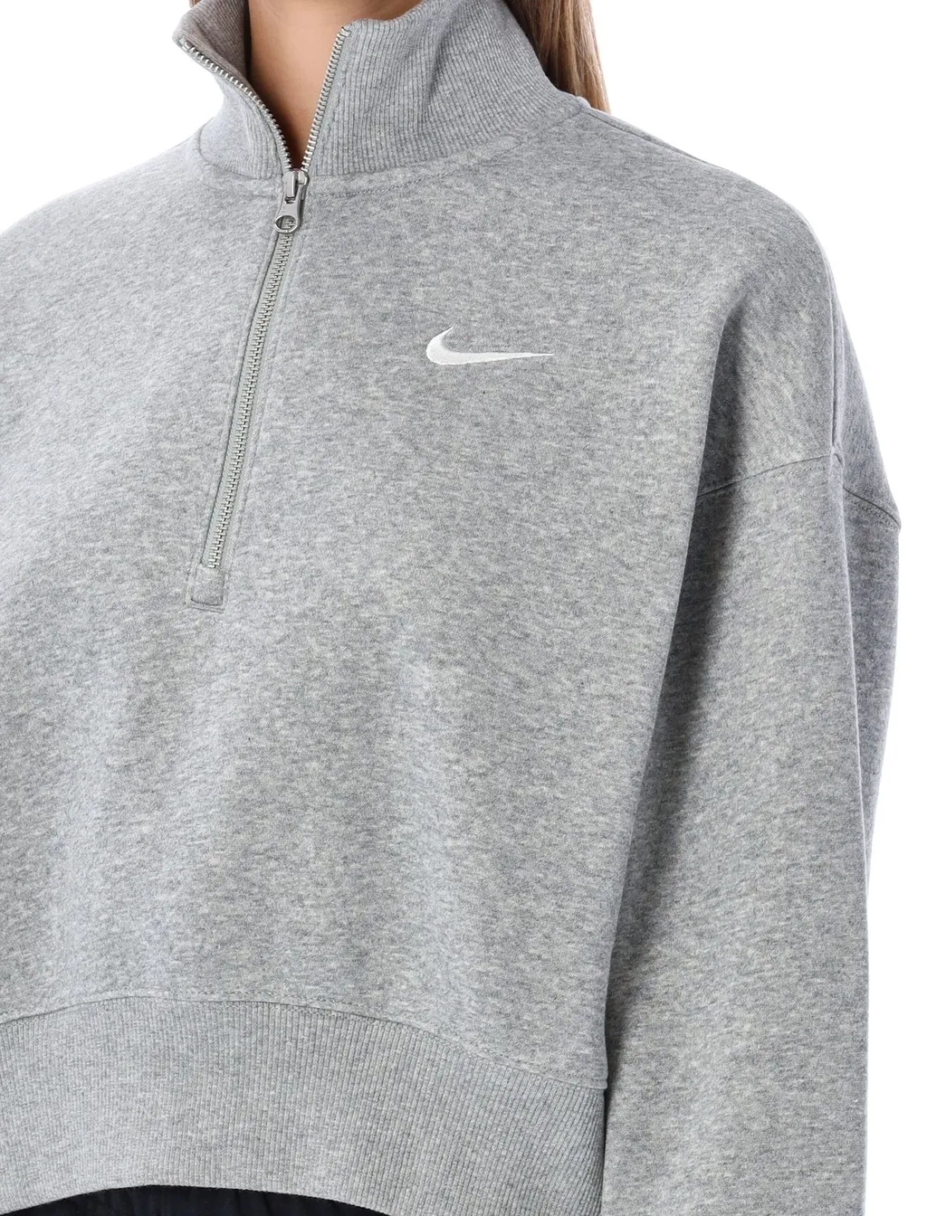 Nike Logo Detailed Long-Sleeved Hoodie