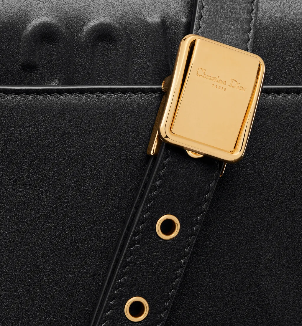 Small 30 Montaigne Bag