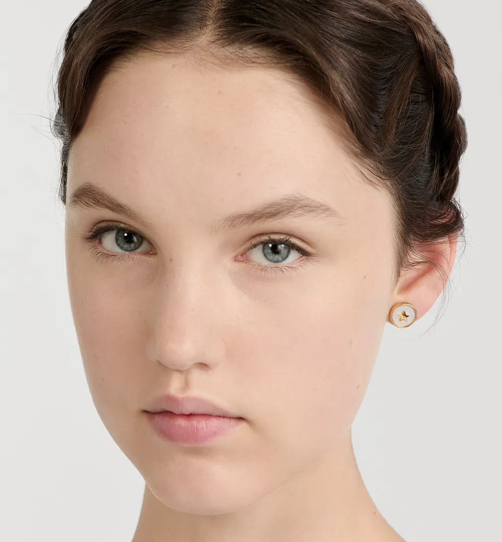 D-Luck Stud Earrings