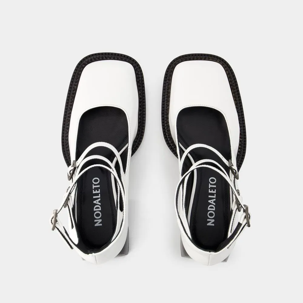 Nodaleto Bulla London Triple Strap Pumps