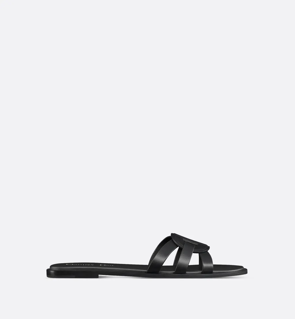 D-Club Slide