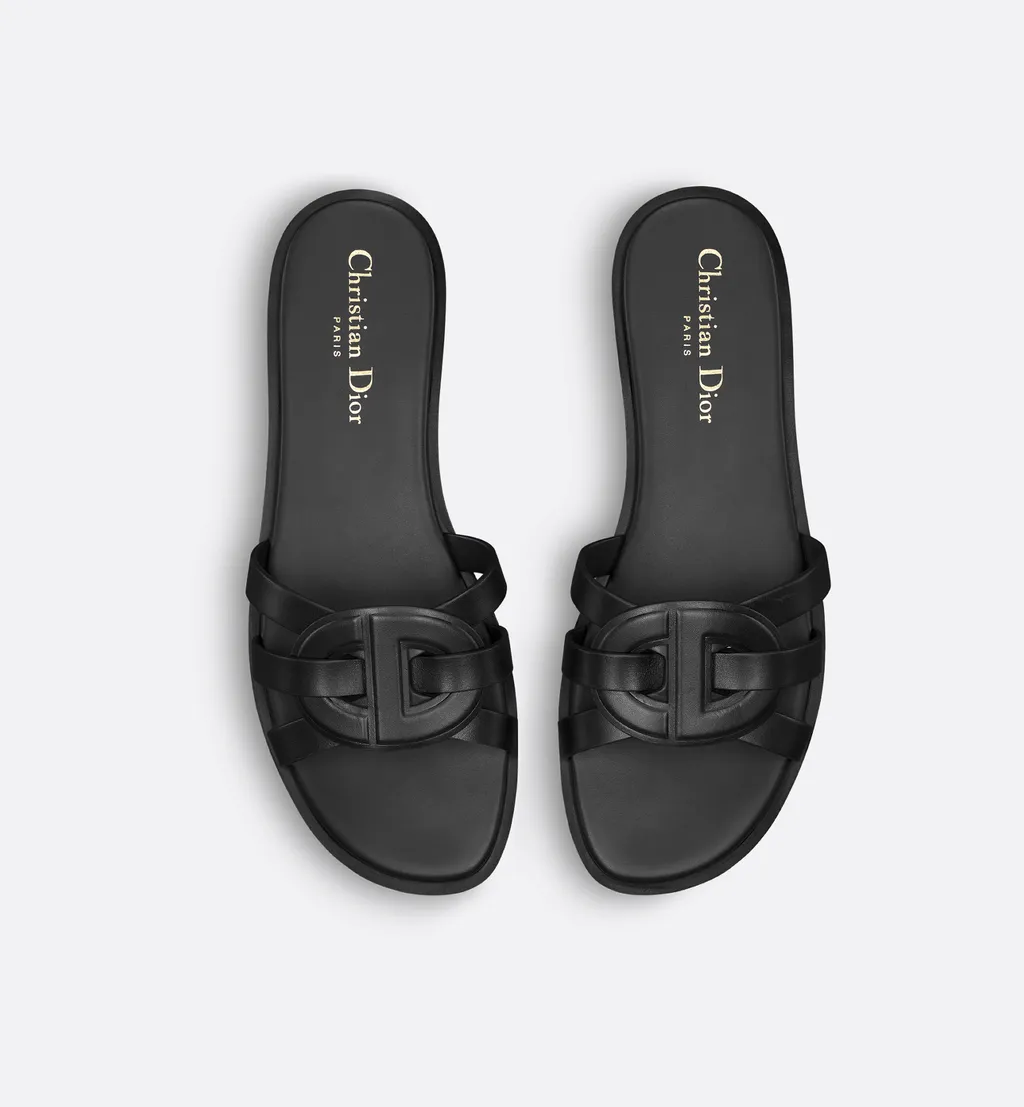 D-Club Slide
