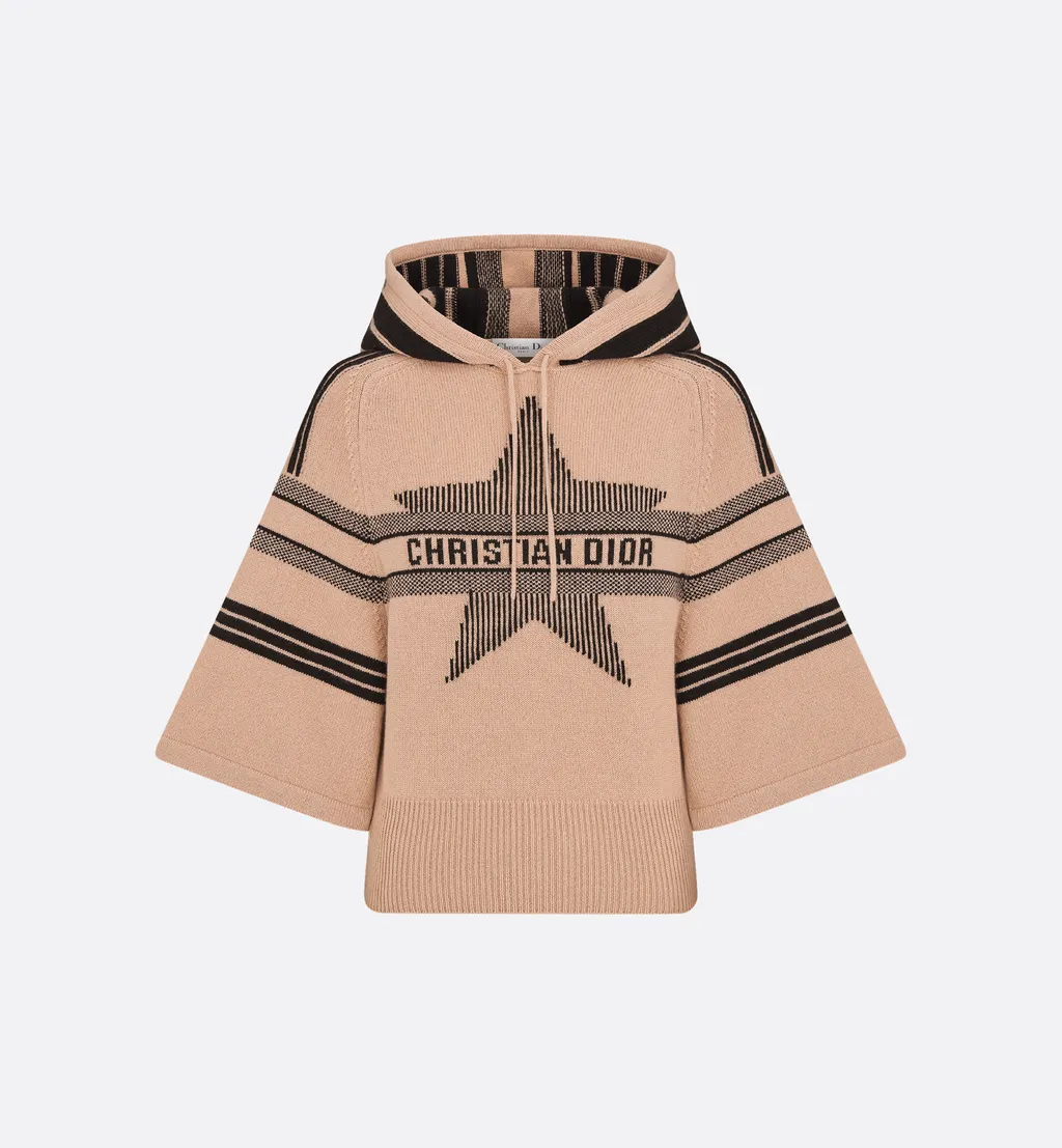 Dioralps Three-Quarter Sleeve Hooded Sweater
